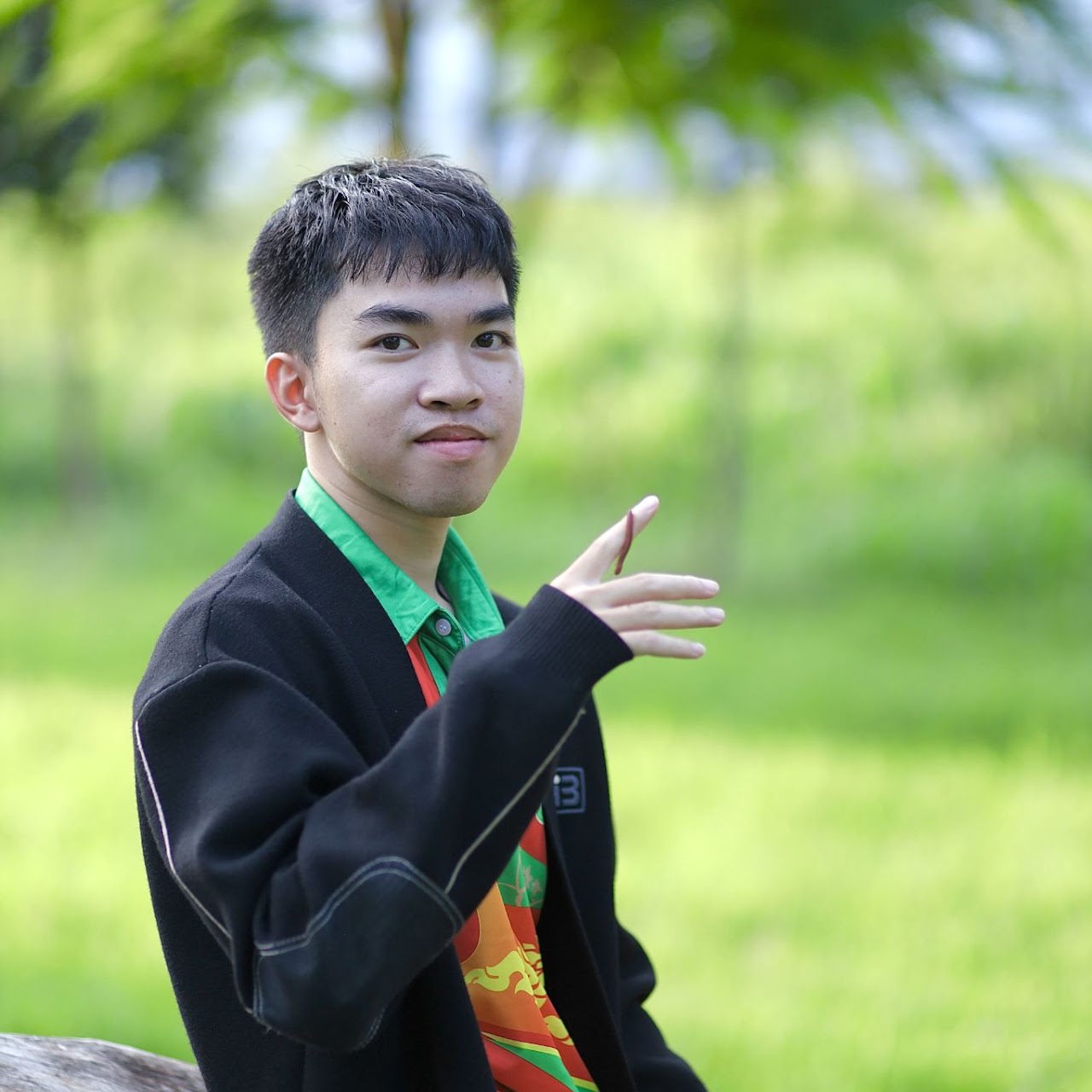 ภาพประจำตัวของ นายถิ่นเพชร ภูชมศรี