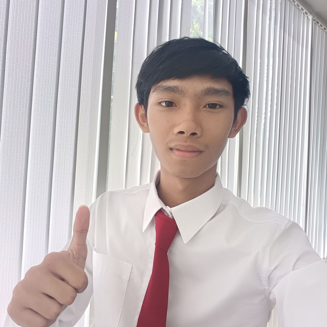 ภาพประจำตัวของ นายธีรภัทร ศรีกุตา
